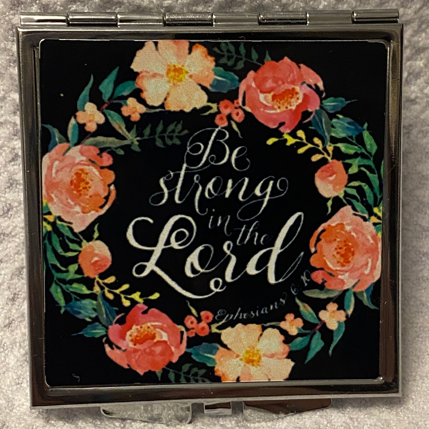 Be Strong Square Compacts Mirror