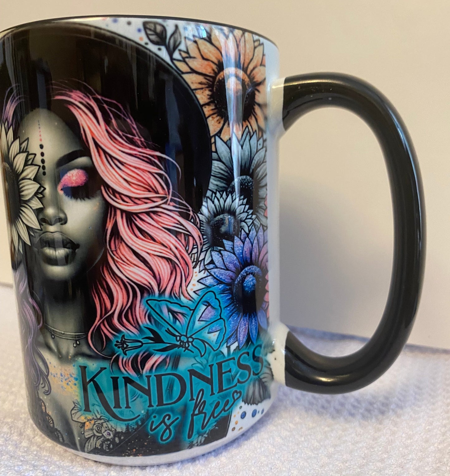 Trendy Girl - Kindness is Free -Black Woman Ceramic Mug
